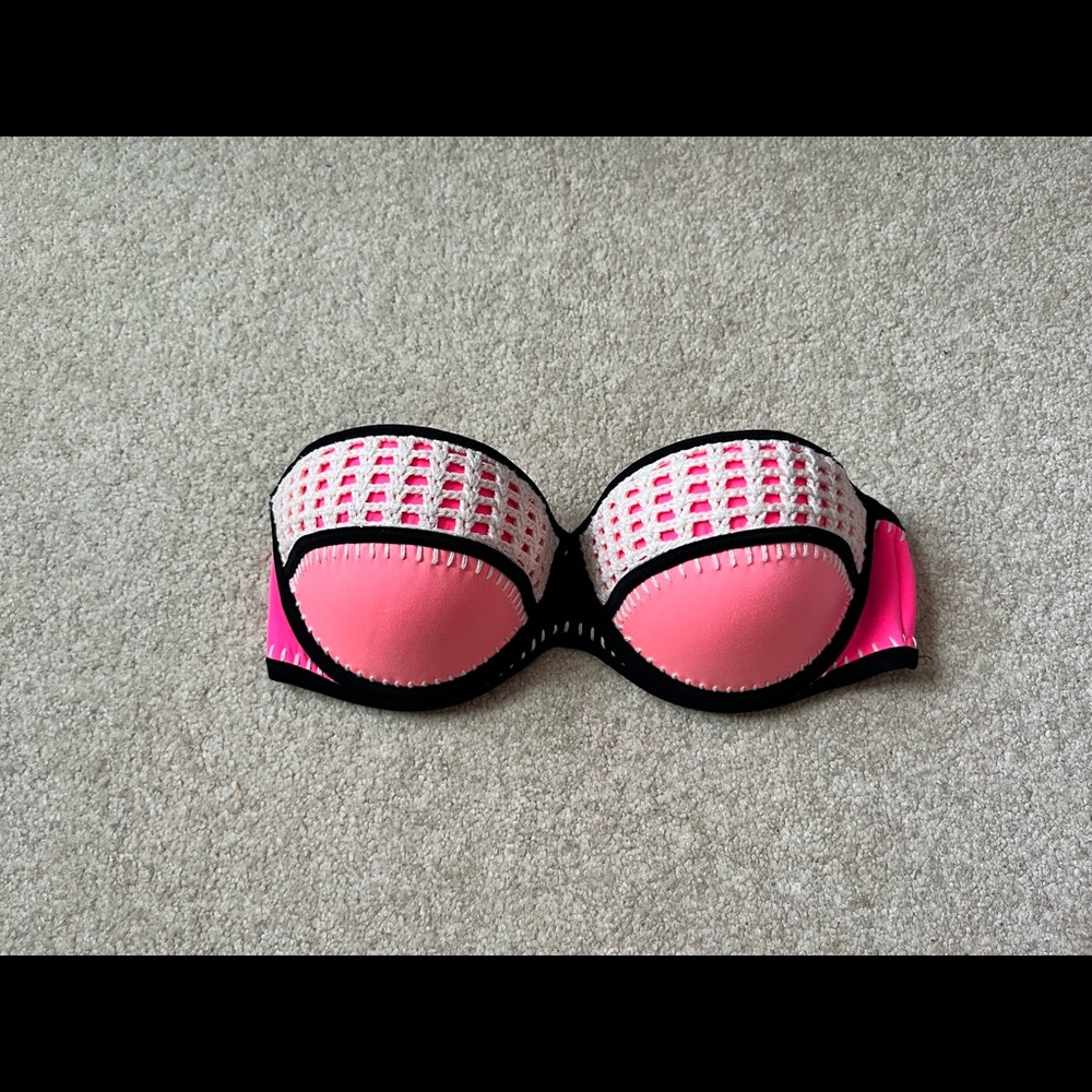 Victoria Secret Crochet Bandeu Swim Top | Size 32DD
